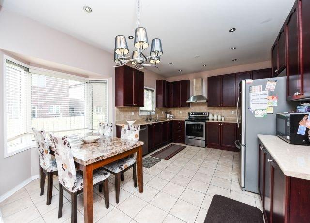 225 Valleyway Dr, House detached with 4 bedrooms, 5 bathrooms and 4 parking in Brampton ON | Image 7