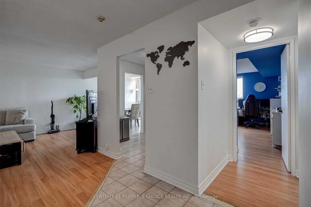 805 - 61 Markbrook Lane, Condo with 2 bedrooms, 2 bathrooms and 1 parking in Toronto ON | Image 5