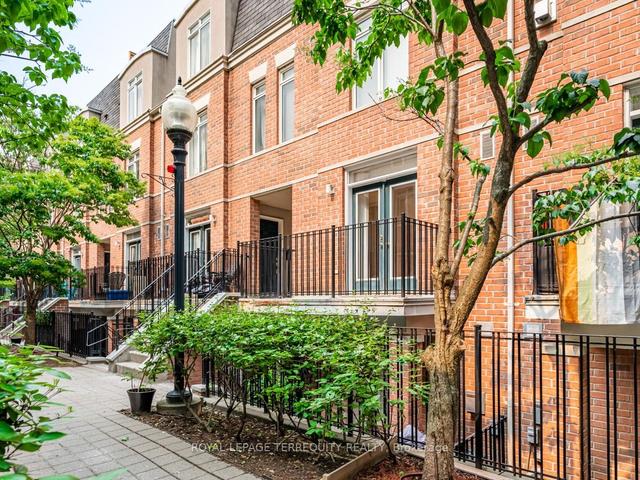 247 - 415 Jarvis St, Townhouse with 2 bedrooms, 1 bathrooms and 1 parking in Toronto ON | Image 18