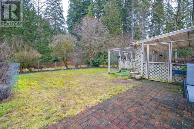25345 Hilland Avenue, House detached with 3 bedrooms, 2 bathrooms and 6 parking in Maple Ridge BC | Image 28