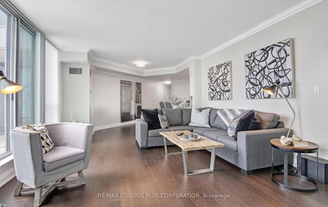 1215 - 230 Queens Quay W, Condo with 3 bedrooms, 3 bathrooms and 1 parking in Toronto ON | Image 16