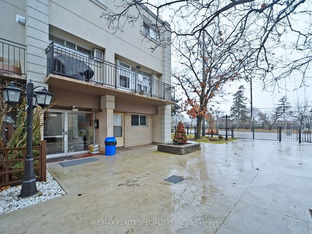 204 - 5877 Bathurst St, Townhouse with 2 bedrooms, 1 bathrooms and 1 parking in Toronto ON | Image 35