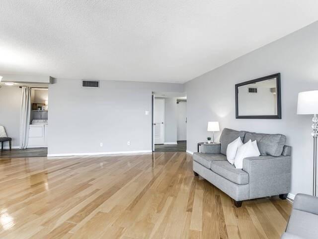 704 - 1300 Bloor St, Condo with 2 bedrooms, 2 bathrooms and 1 parking in Mississauga ON | Image 32