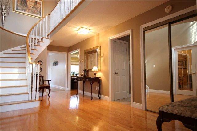 8 Valleyway Cres, House detached with 4 bedrooms, 4 bathrooms and 6 parking in Vaughan ON | Image 10