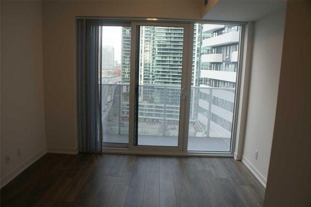 1405 - 100 Harbour St, Condo with 1 bedrooms, 1 bathrooms and null parking in Toronto ON | Image 8