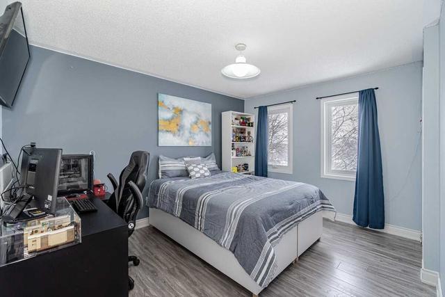 19 Red Cedar Cres, House detached with 4 bedrooms, 4 bathrooms and 6 parking in Brampton ON | Image 16