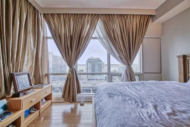 1509 - 35 Mariner Terr, Condo with 2 bedrooms, 2 bathrooms and 1 parking in Toronto ON | Image 3