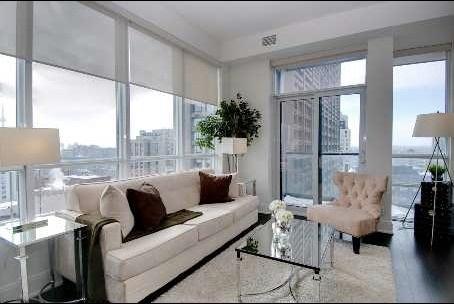 2203 - 21 Balmuto St, Condo with 2 bedrooms, 3 bathrooms and 1 parking in Toronto ON | Image 7