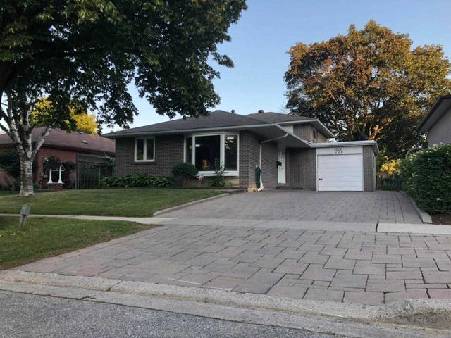 114 Cultra Sq, House detached with 3 bedrooms, 3 bathrooms and 5 parking in Toronto ON | Image 22