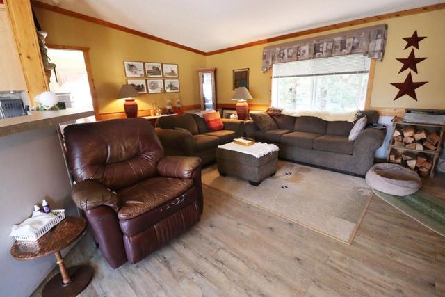3474 Davy Road, House detached with 2 bedrooms, 2 bathrooms and null parking in Kootenay Boundary D BC | Image 13