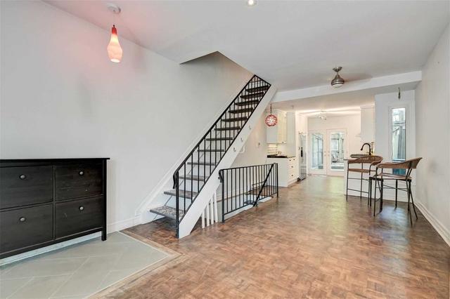 14 Kensington Pl, House attached with 3 bedrooms, 2 bathrooms and 0 parking in Toronto ON | Image 36
