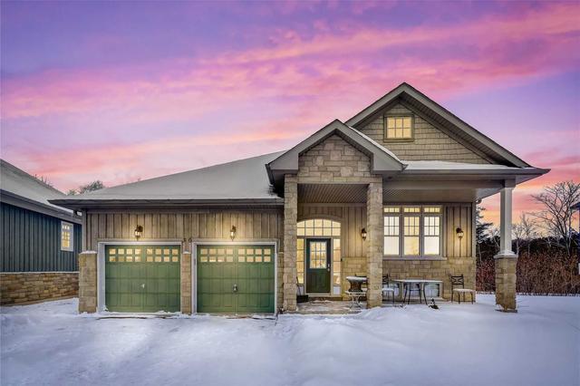 30 Rosedale Tr, House detached with 2 bedrooms, 3 bathrooms and 6 parking in Kawartha Lakes ON | Image 1