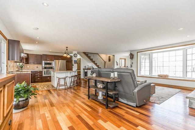 10700 Concession 6 Rd, House detached with 3 bedrooms, 5 bathrooms and 10 parking in Uxbridge ON | Image 3