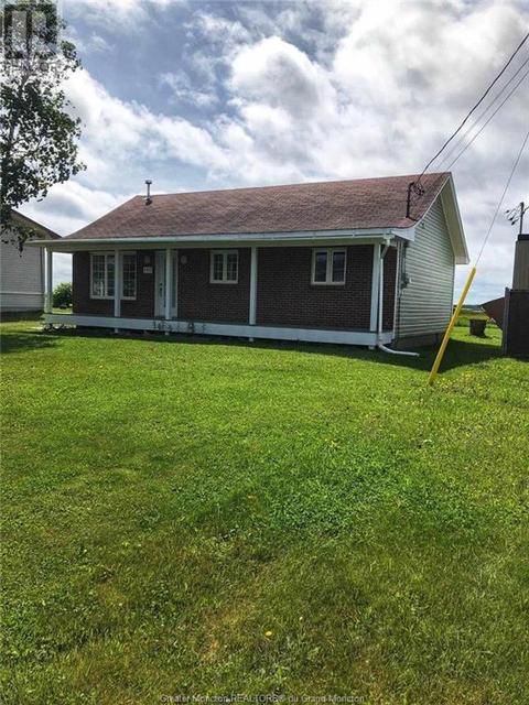 195 Des Chalets, House detached with 2 bedrooms, 1 bathrooms and null parking in Beresford NB | Card Image