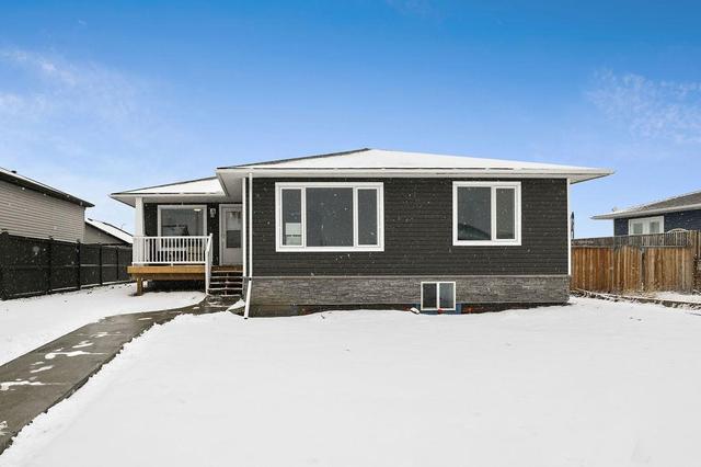 328 Butte Place, House detached with 2 bedrooms, 1 bathrooms and 4 parking in Stavely AB | Image 1