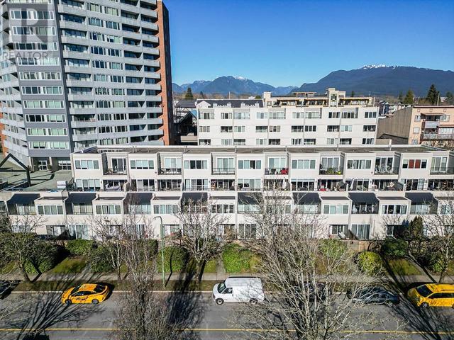 3913 Pender Street, House attached with 2 bedrooms, 2 bathrooms and 1 parking in Burnaby BC | Image 24