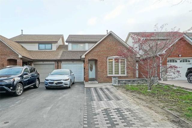 16 Kline Crt, House semidetached with 3 bedrooms, 3 bathrooms and 3 parking in Brampton ON | Image 1