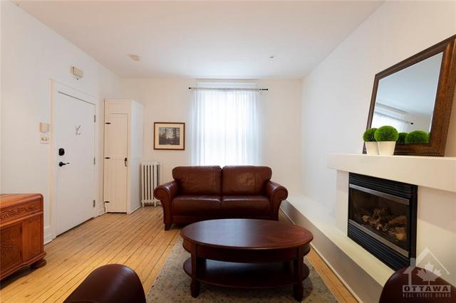 1 - 208 Clarence Street, Condo with 1 bedrooms, 1 bathrooms and null parking in Ottawa ON | Image 2