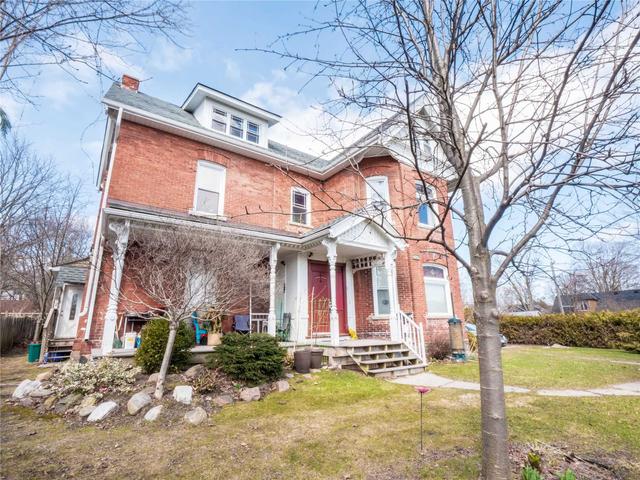 120 Tecumseth St, House detached with 5 bedrooms, 5 bathrooms and 7 parking in Orillia ON | Image 1