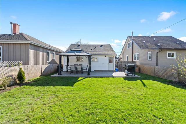 23 Parkview Road, House detached with 2 bedrooms, 1 bathrooms and 2 parking in St. Catharines ON | Image 32