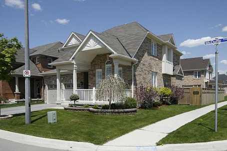 855 Mcduffe Cres, House detached with 4 bedrooms, 3 bathrooms and 2 parking in Milton ON | Image 1