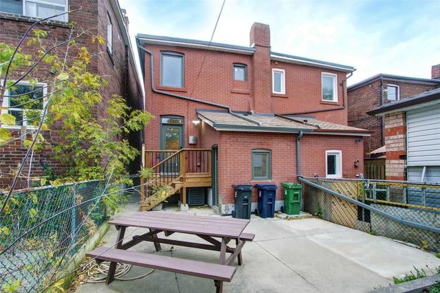233 Mcroberts Ave, House semidetached with 3 bedrooms, 3 bathrooms and 1 parking in Toronto ON | Image 20