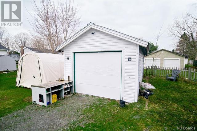 212 St Andrews Drive, House detached with 2 bedrooms, 1 bathrooms and null parking in Fredericton NB | Image 22