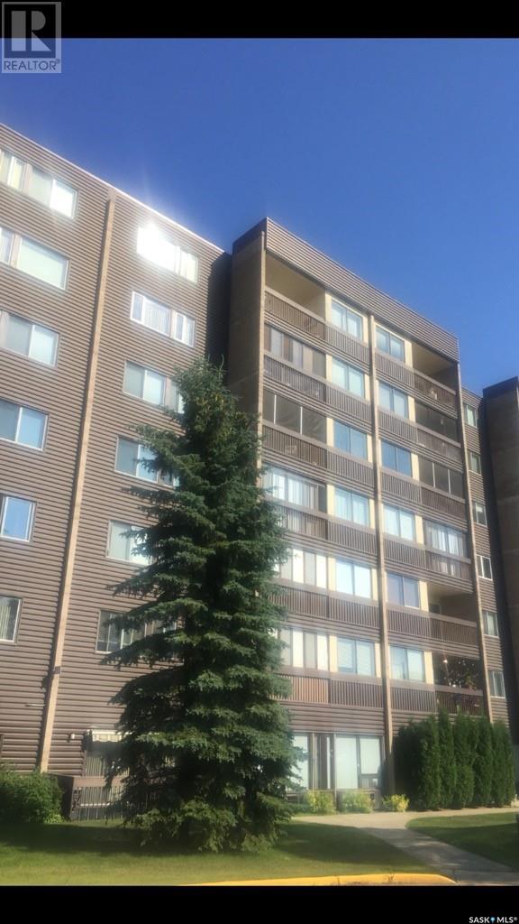 105a - 351 Saguenay Drive, Condo with 1 bedrooms, 1 bathrooms and null parking in Saskatoon SK | Image 1