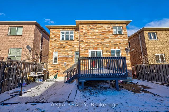 153 Jonas Millway, House detached with 4 bedrooms, 5 bathrooms and 7 parking in Whitchurch Stouffville ON | Image 8