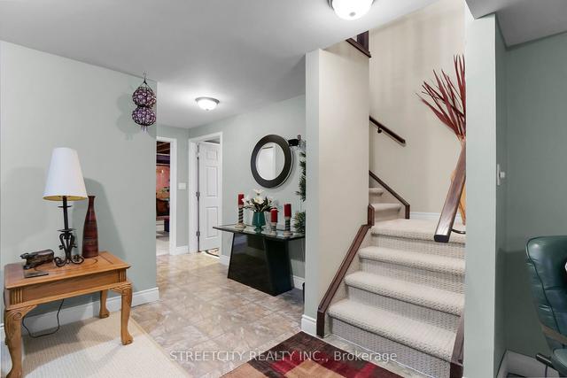 27 Peach Tree Blvd, House detached with 3 bedrooms, 2 bathrooms and 3 parking in St. Thomas ON | Image 17