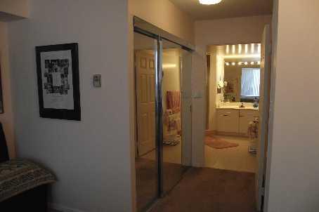 603 - 30 Greenfield Ave, Condo with 2 bedrooms, 2 bathrooms and 1 parking in Toronto ON | Image 5