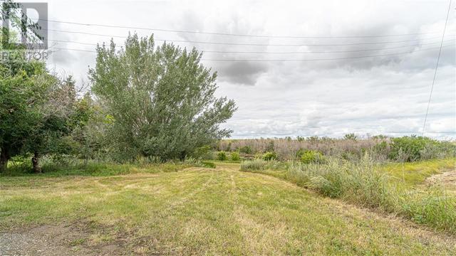 1410 Mossing Acreage, House detached with 3 bedrooms, 2 bathrooms and 8 parking in Moose Jaw SK | Image 46