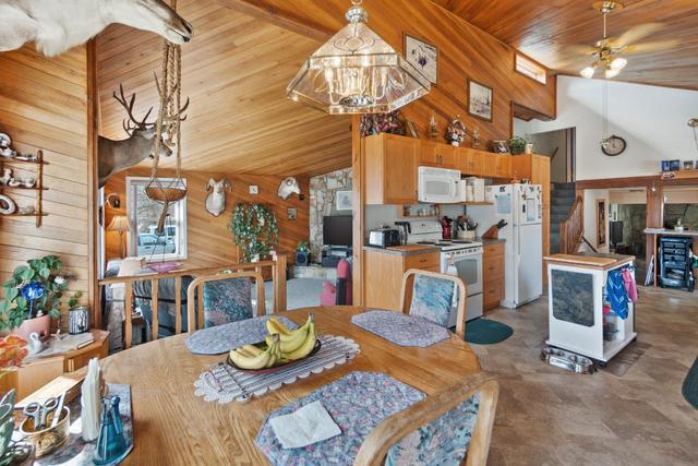 1176 Marshall Road, House detached with 4 bedrooms, 3 bathrooms and 5 parking in Central Kootenay J BC | Image 24