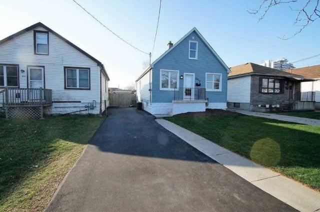 2012 Barton St, House detached with 2 bedrooms, 3 bathrooms and 4 parking in Hamilton ON | Image 12