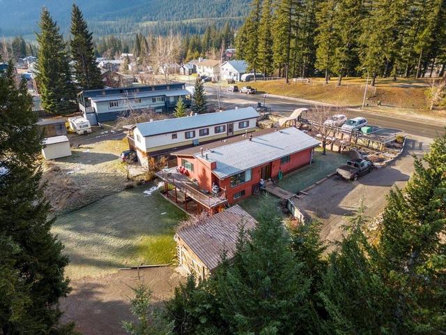 50 Cariboo Drive, House detached with 5 bedrooms, 3 bathrooms and 4 parking in Elkford BC | Image 5