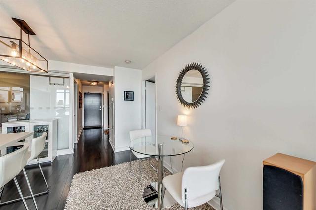 857 - 151 Dan Leckie Way, Condo with 2 bedrooms, 2 bathrooms and 1 parking in Toronto ON | Image 3
