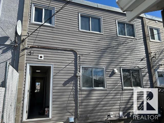 10317 131a Av Nw, House attached with 3 bedrooms, 2 bathrooms and null parking in Edmonton AB | Image 22