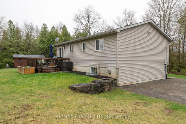 1032 a Crookston Rd, House detached with 3 bedrooms, 2 bathrooms and 5 parking in Centre Hastings ON | Image 16