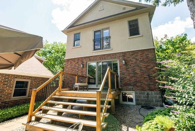25 Wesley Ave, House detached with 3 bedrooms, 3 bathrooms and 6.5 parking in Mississauga ON | Image 24
