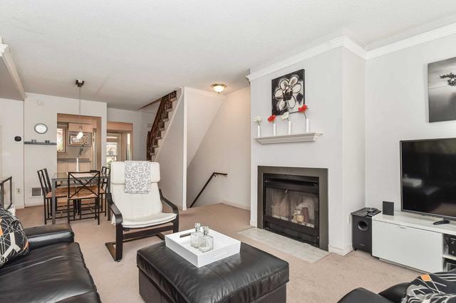 110 - 895 Maple Ave, Townhouse with 2 bedrooms, 2 bathrooms and 2 parking in Burlington ON | Image 33