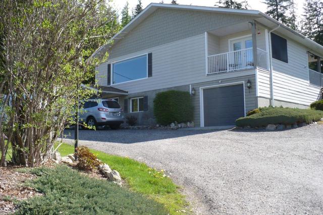 307 Nelson Avenue, House detached with 4 bedrooms, 3 bathrooms and null parking in Nakusp BC | Image 49