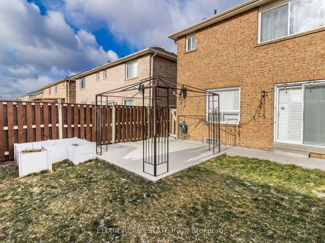 48 Hollingsworth Circ, House semidetached with 4 bedrooms, 4 bathrooms and 4 parking in Brampton ON | Image 31