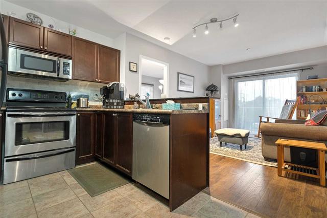 201 - 8 Harris St, Condo with 2 bedrooms, 2 bathrooms and 1 parking in Cambridge ON | Image 14