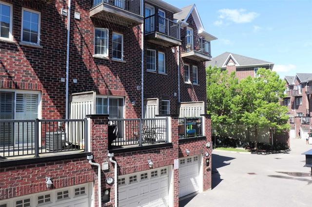unit21 - 6 Windemere Ave, Townhouse with 3 bedrooms, 2 bathrooms and 1 parking in Toronto ON | Image 2