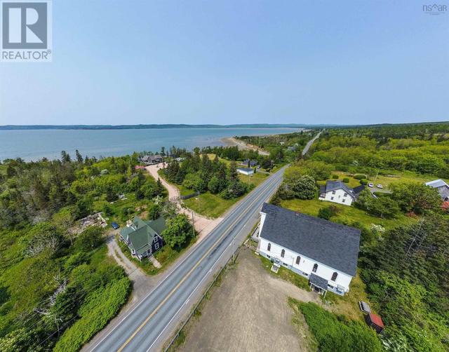 8303 Highway 1, House detached with 5 bedrooms, 2 bathrooms and null parking in Digby MD NS | Image 44