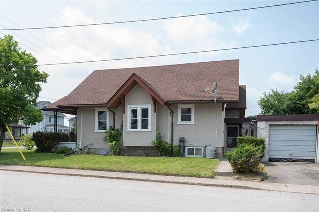 4585 Ferguson St, House detached with 3 bedrooms, 1 bathrooms and 3 parking in Niagara Falls ON | Image 23