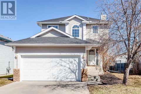 56 Silver Creek Boulevard Nw, House detached with 4 bedrooms, 2 bathrooms and 4 parking in Airdrie AB | Card Image
