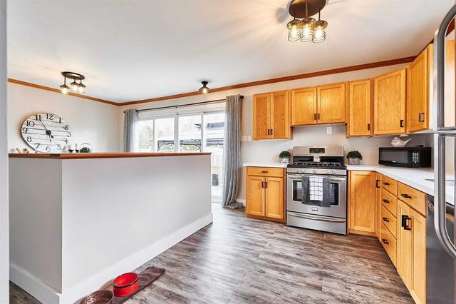 55 Young St, House detached with 2 bedrooms, 2 bathrooms and 3 parking in Port Hope ON | Image 3