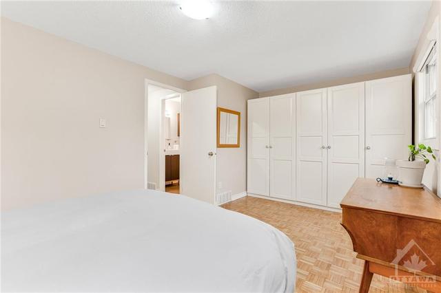 6244 Castille Court, Townhouse with 3 bedrooms, 2 bathrooms and 1 parking in Ottawa ON | Image 21