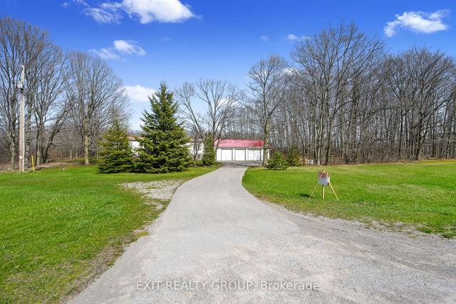 19656 Loyalist Pkwy, House detached with 3 bedrooms, 2 bathrooms and 7 parking in Prince Edward County ON | Image 12